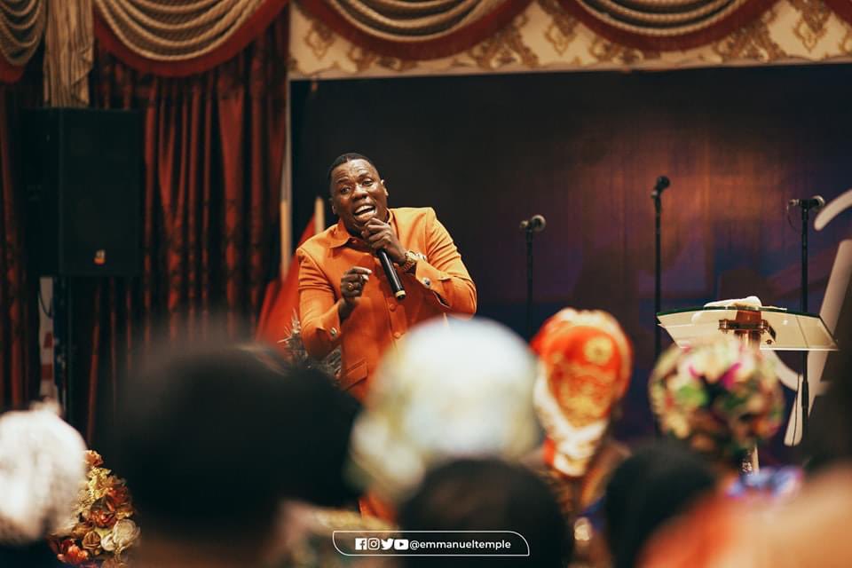 _emtemple's tweet photo. The atmosphere was charged with faith and expectancy, and we were captivated by the unchanging truth of God's words, works, and ways.

With eloquence and clarity, the he reminded us that our God is unchangeable in His words, works, and ways.

#MomentOfGloriousEncounter #Day3 https://t.co/ZBsy5lpWOY