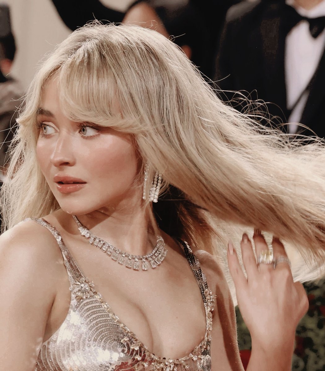 ⠀⠀☼ ˚ ･ﾟ *⠀┈┈

           ⠀𝐄𝐌𝐄𝐑𝐒𝐎𝐍 ˊˎ˗
⠀                 ━━────┈┈
              ❛  and emerson matsson has
 ⠀             made an appearance tonight !  ❜
 ⠀⠀          #mencken55⠀
⠀⠀
⠀