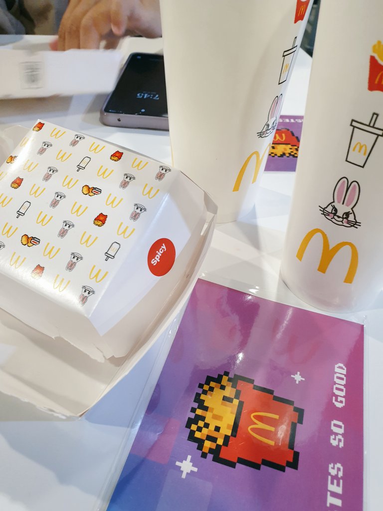 gyubbit_'s tweet photo. Mcdoyy buat makan ❌
Mcdoyy buat mulung ✅ https://t.co/FRSTK25C5p