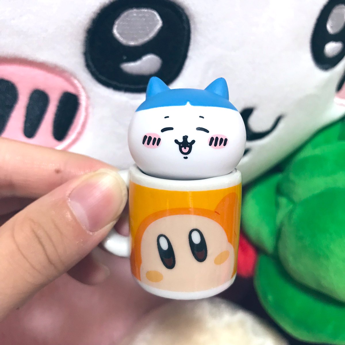 lorclayplay's tweet photo. ワドのマグカップにぴったり入ったハチワレかわいい💕 https://t.co/SEjWZKfsD4