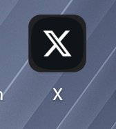 Stranger266's tweet image. ako lang ba? nag iba logo at name ng twitter sa cp ko