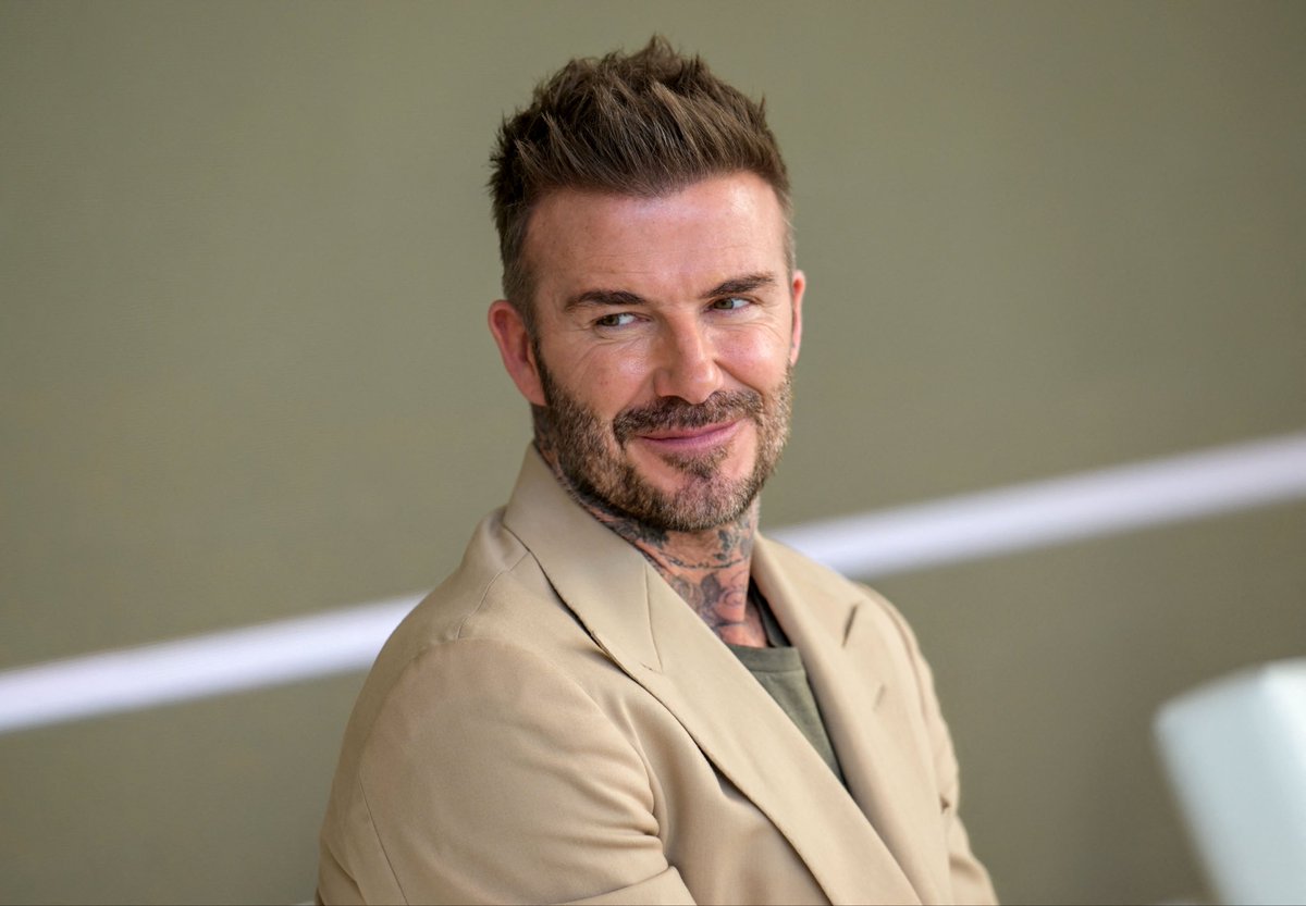UtdDistrict's tweet photo. 🎙️ | David Beckham on if it’s time for the Glazers to leave:

“I think so. I think it’s purely because the fans want it. Once you lose the fans, especially at a club like #mufc, it’s hard to get them back.”

[@David_Ornstein] https://t.co/emJWUlit0d
