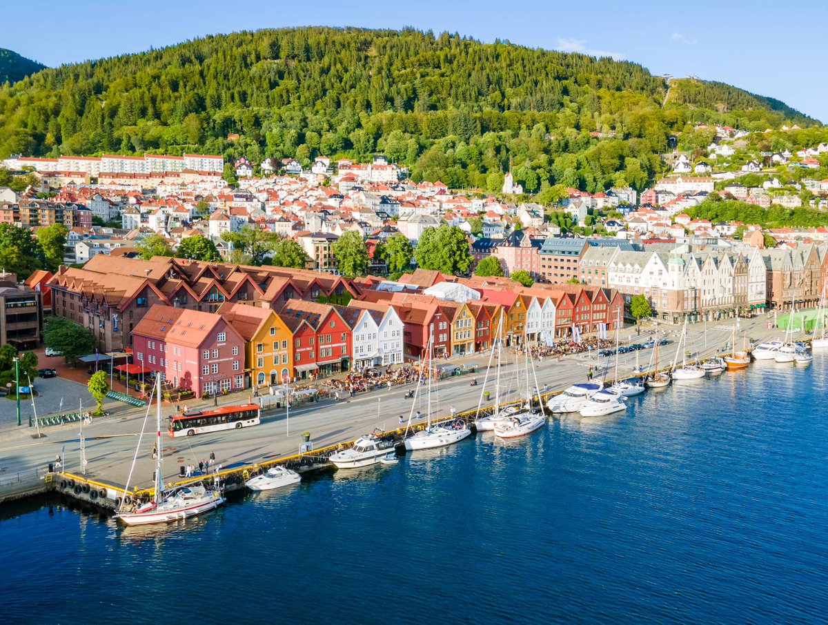 HenrikssenOdin's tweet photo. @MikeyBurrows Bergen, Norway is the best place😎 https://t.co/zaKYlEjLm8