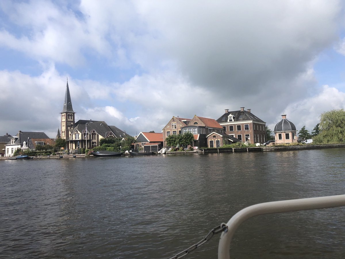 FredRaangs's tweet image. We zijn in Woudsend nu. # uitzicht # Doerak 850 # Woudsend