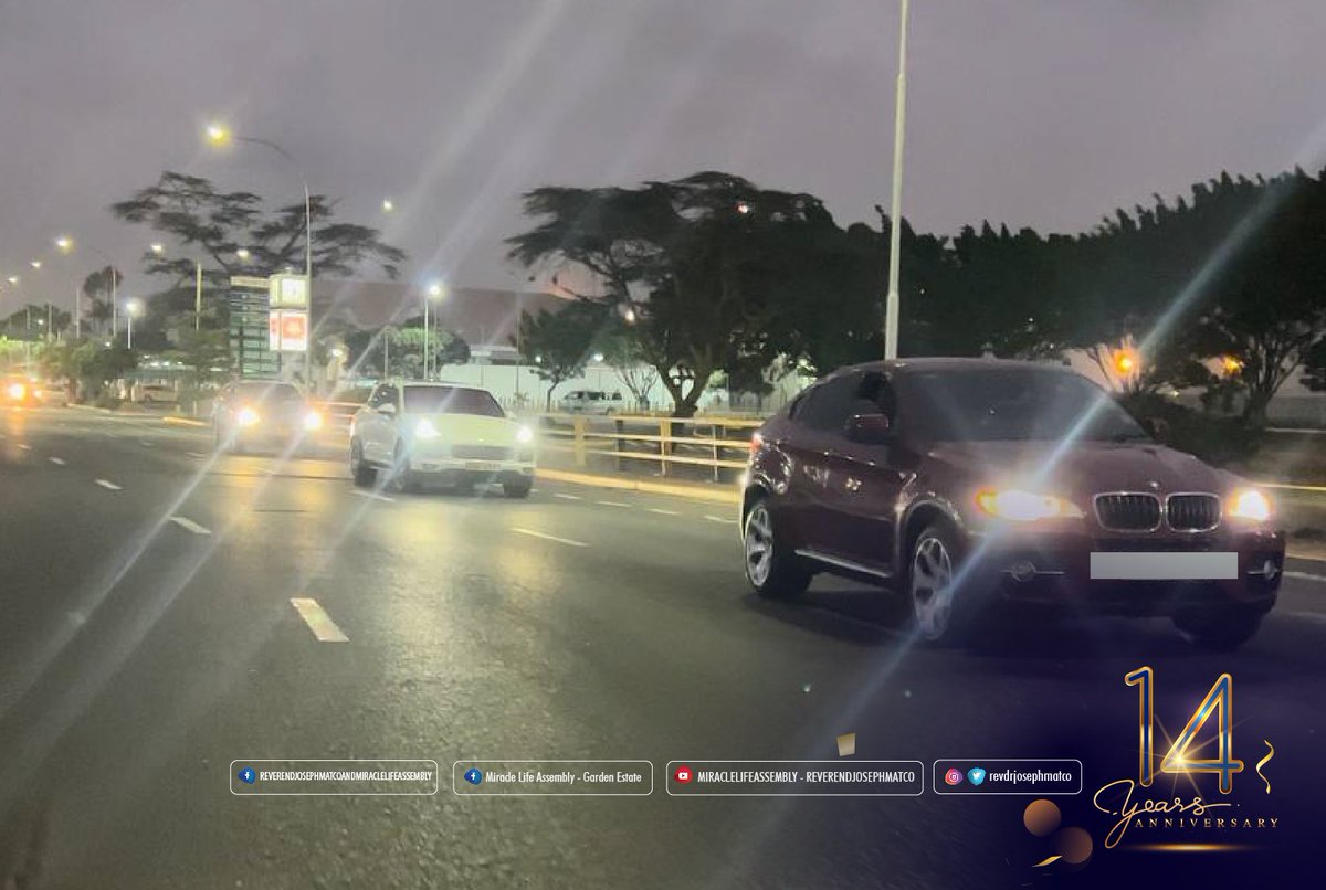 Dr_JosephMatco's tweet photo. #itshere #itsbig #ItsOur14thanniversarycelebration
Highlights from our 14th anniversary celebration.
Arrival 🛬 of the Man of God, Pastor Taiwo Omojola from Lagos, Nigeria.
Omojola Taiwo
#2023myyearofrestandrestoration
#celebrationandthanksgiving
#revmatco
#spiritrealmtv https://t.co/eC47gPBEhP