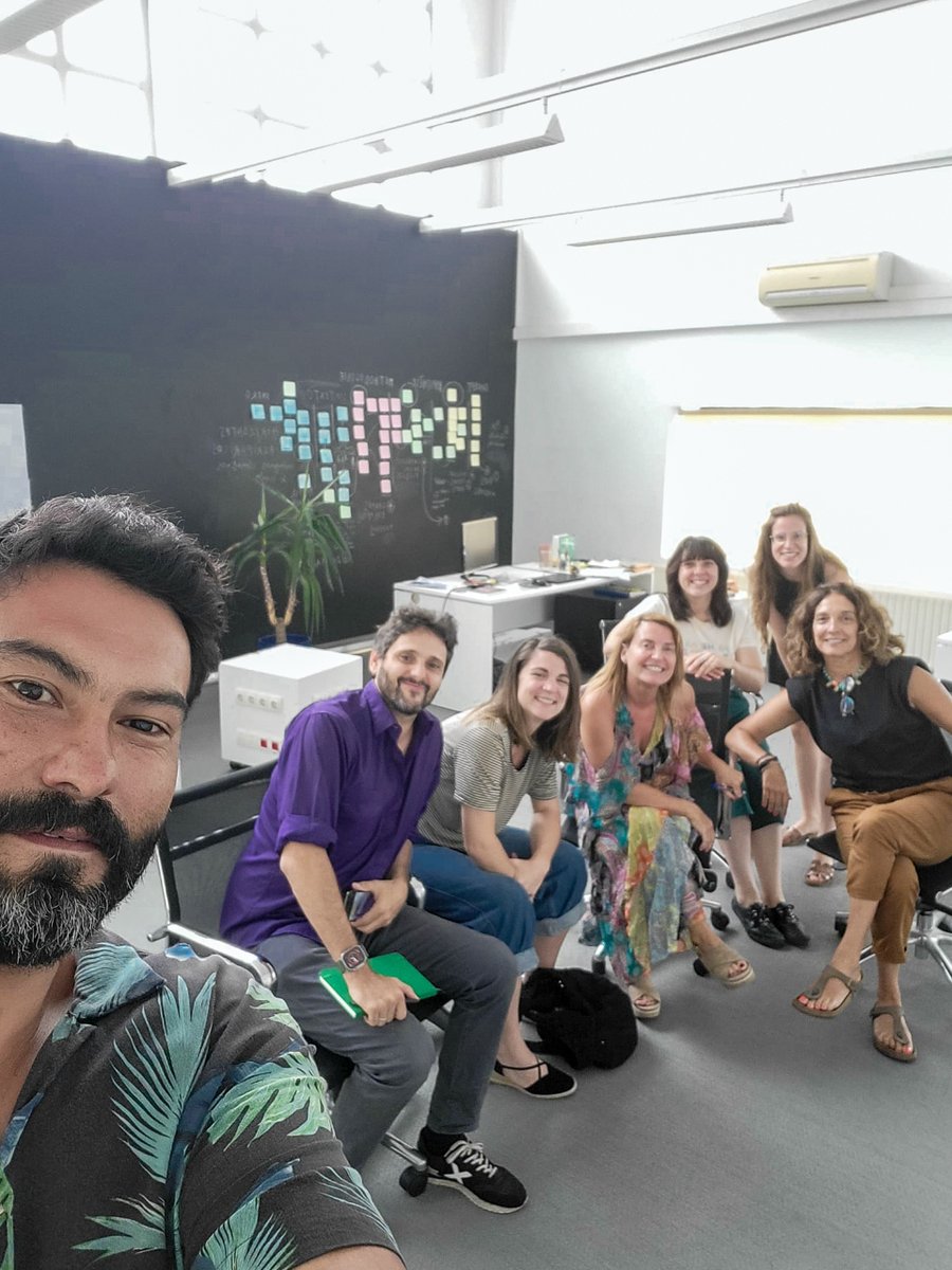 GijonImpulsa's tweet photo. #Talento 👏 Ayer compartimos desayuno con los proyectos de la 5.ª Residencia #LABoralImpulsa, iniciativa de @LABoral y #Gijón Impulsa que conecta la creatividad con la #empresa, el empleo, el desarrollo y la responsabilidad social y medioambiental 👉 https://t.co/4QdeCPBvnu https://t.co/8Min9R2d7I