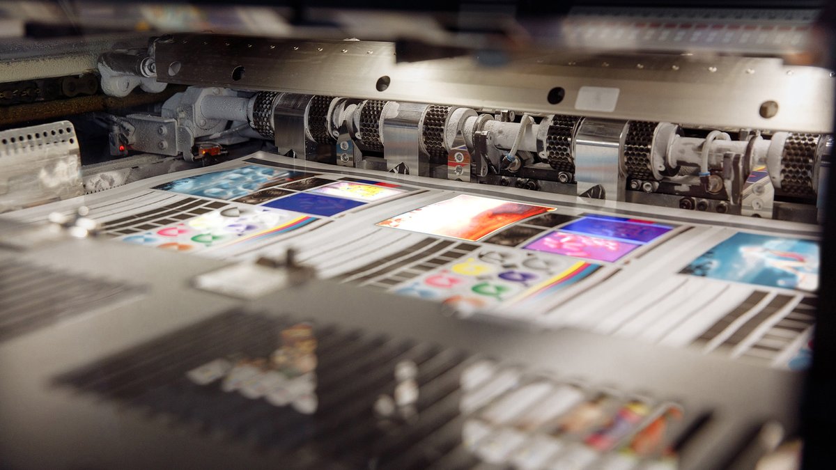 "The current financial situation, cost of printing and cost of living are a bigger threat to independent publishing than we experienced during lockdown."

Great article from @TheBookseller on the pressures facing small presses (including us - alas): 

thebookseller.com/features/spira…