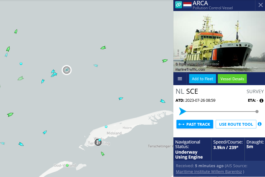 BonnAgreement's tweet photo. Car Carrier Freemantle Highway is still on fire ca. 17 km north of Terschelling island. The tug Fairplay 30 has a connection to the drifting vessel while salvage vessels and oilspill recovery vessels are on standby.

https://t.co/Ao5y2x2Cij

https://t.co/d4UCjg9rTT https://t.co/LOHVdCI7tp