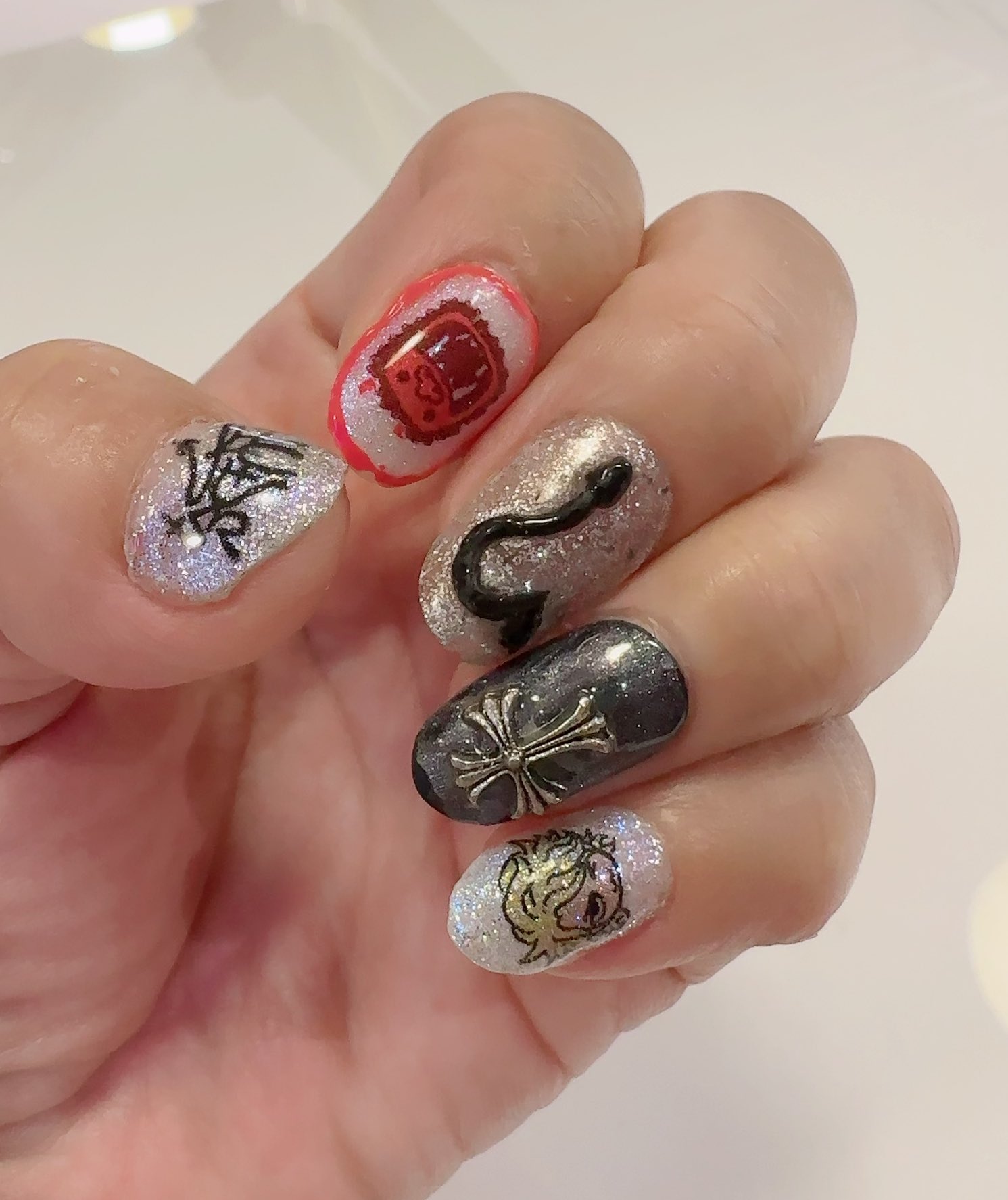 すみ🐍総天然色🌈 on X: 
