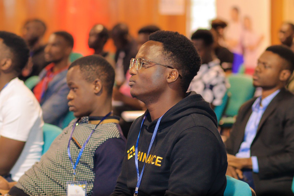 KBCC_01's tweet image. The Blockchain and Crypto ecosystem has a lot to discuss. Join the conversation live on youtube

 #KBCC @faizahnaserian @CryptoHubKE  @alphabloQ_Inc @Memoians @binance @BinanceAfrica @edwinsikini1 

youtube.com/live/6KzRBOoMP…