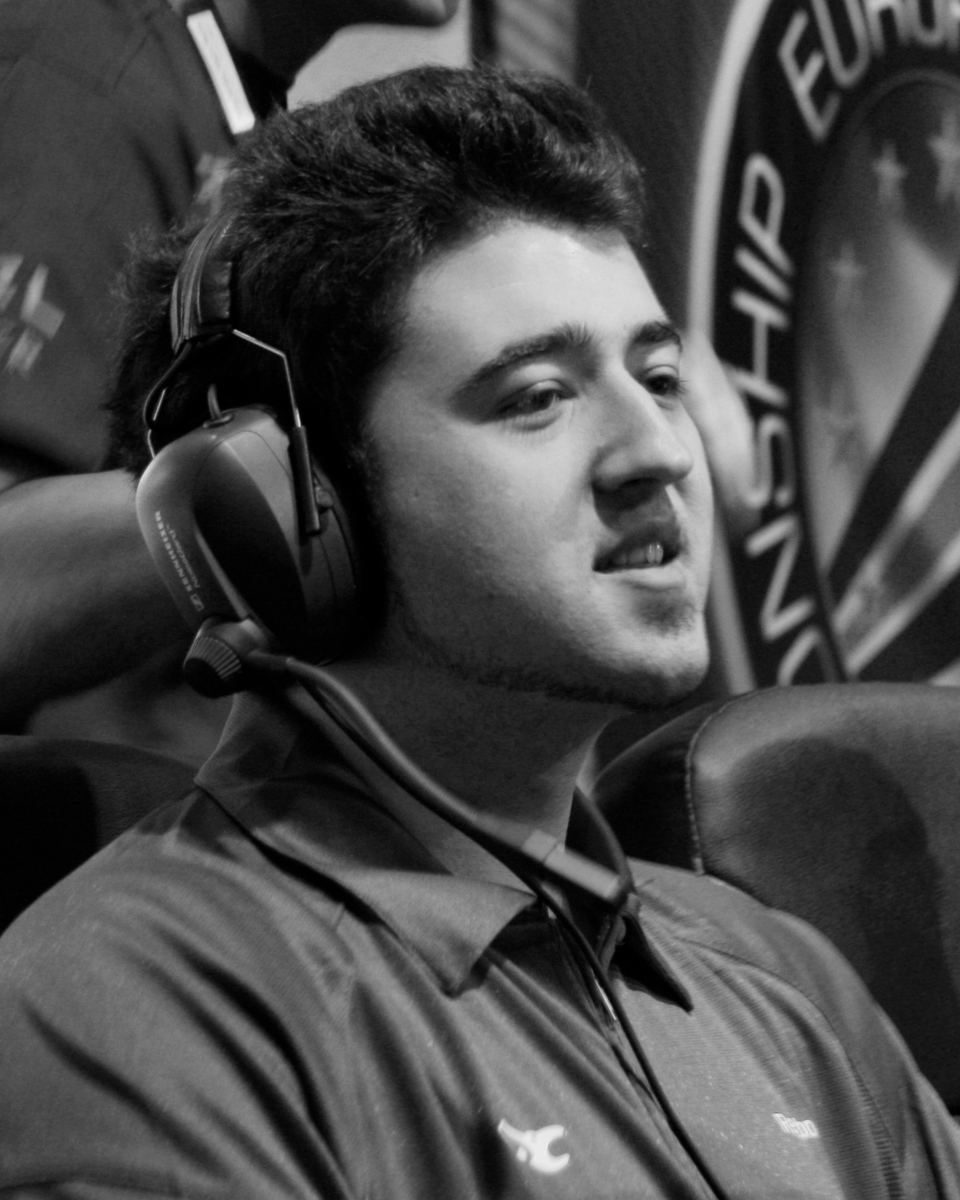 Thirteen years ago today, Counter-Strike didn't matter anymore.

We lost a teammate and friend in a tragic car accident. We miss you, cyx, and your legacy lives on in our hearts and on the server.

Rest in peace, Toni.
* 10.07.1990; † 28.07.2010