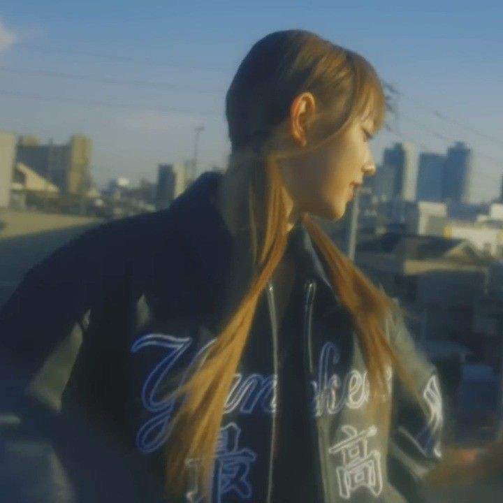 sighdaerin's tweet photo. hatid—sundo
. . . #daerin filo au.

   sage wants adi to get to work and home safe so she offers herself as her taga hatid—sundo.

but what if sage wants to be more than adi's taga hatid—sundo? | https://t.co/tjDu1asmJg