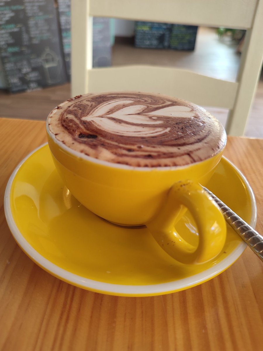 Blogscritor's tweet photo. No os quiero dar envidia, pero me voy a tomar este café. 
 #ACaraPerro https://t.co/khW23PwgEY