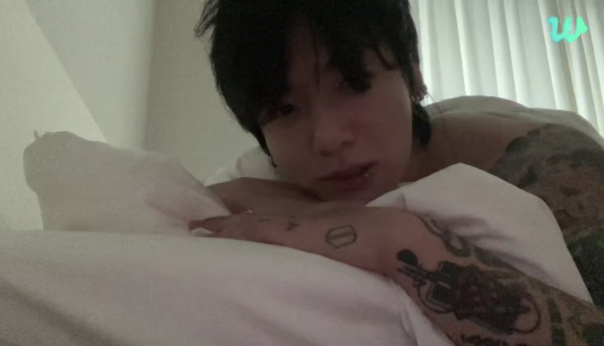 archiveforJK's tweet photo. so this was not a dream…. https://t.co/XIXdaz3ObU