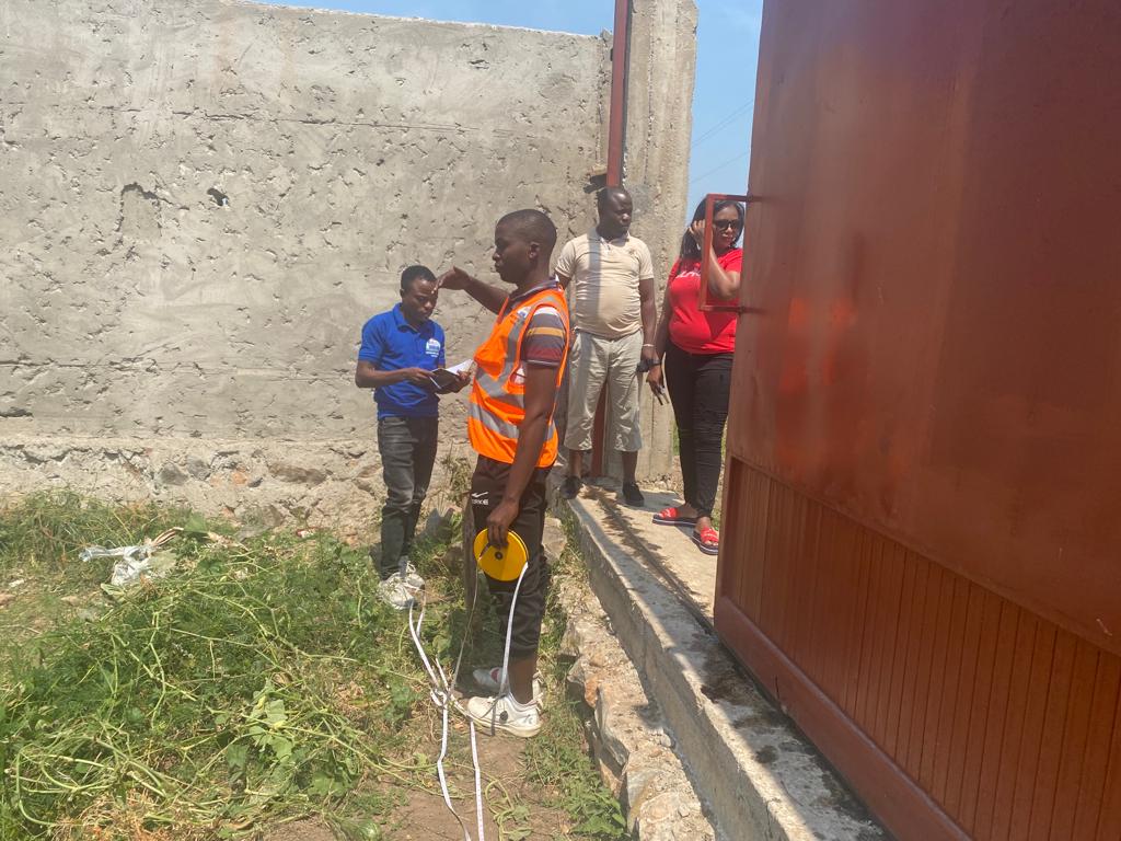 BmbcBi's tweet image. #Architecture &amp;amp; #conctruction : L'entreprise @BmbcBi continue à recevoir des clients revenant des milieux différents du pays pour qu'elle exécute leurs #projets de #construction des maisons.

Si vous avez des projets de construction de #maisons ,n'hésitez pas à contacter #BMBC