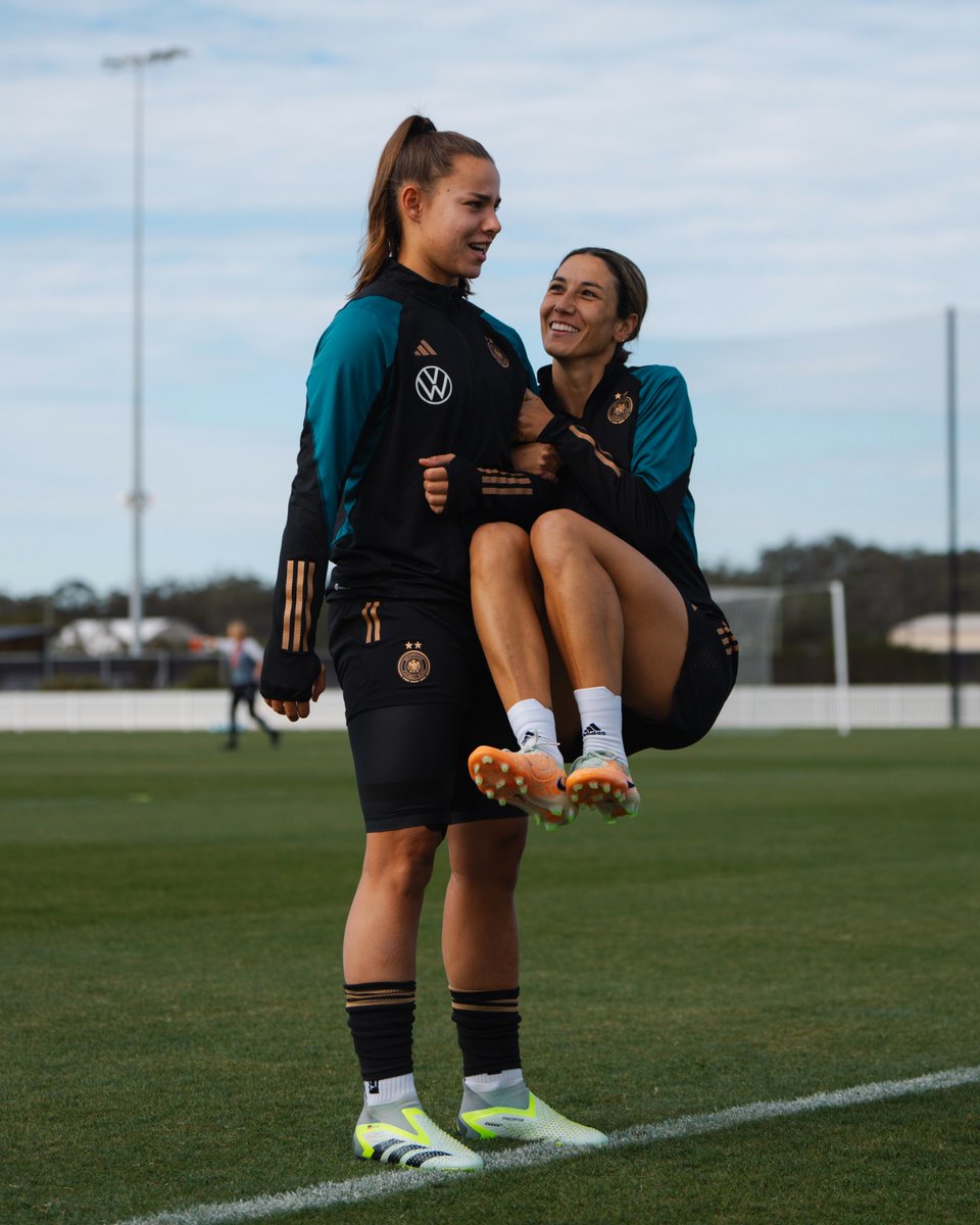 DFB-Frauen tweet media