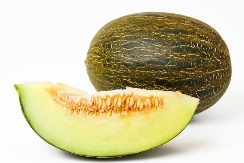 gominolasdpetro's tweet photo. El melón provoca una leve irritación y picor en los labios, la boca y la garganta de algunas personas. Suele ser debido a una reacción alérgica a proteínas llamadas profilinas que también están presentes en algunos pólenes y en otras frutas como el melocotón https://t.co/22ks8WvZ7s