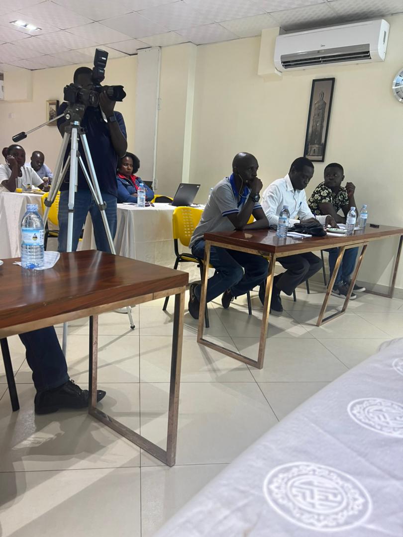 Motokago's tweet photo. @ShoebillAdv #MasterClassOnFilmandMusicBussiness happening now. @UCC_Official https://t.co/xGXGLXkHjM