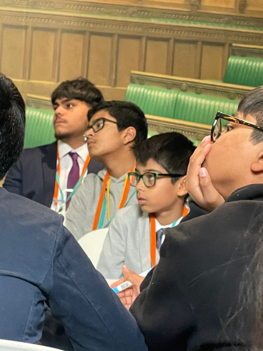 HSS_UK's tweet photo. It was a day of adventure, education & empowerment!
Leicester & Nottingham shakha embarked on an enlightening Educational Tour of UK Parliament.
Engaging & empowering youth in democracy, the visit provided valuable insights into the functioning of Parliament.
#UKPW #HSSUK https://t.co/Fz6vuEukhn