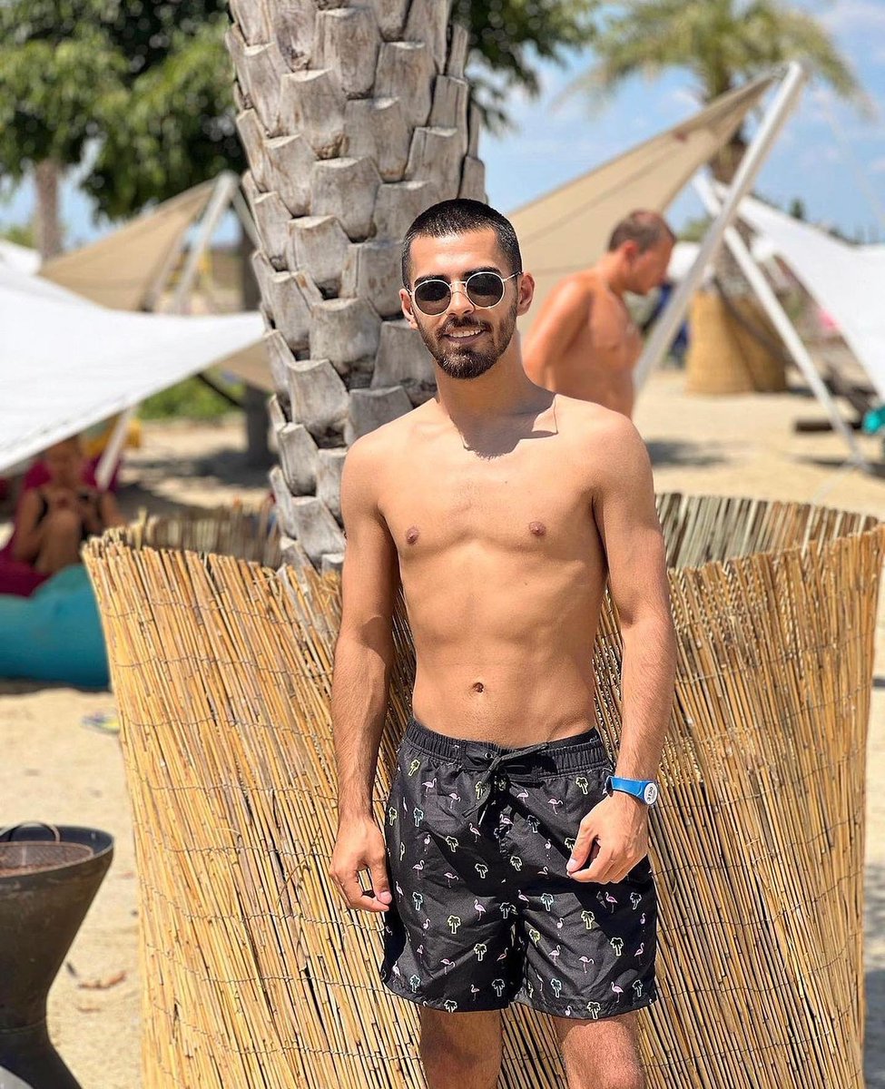 Gabrielnic99's tweet photo. ☀️ https://t.co/QzApl9cXlx