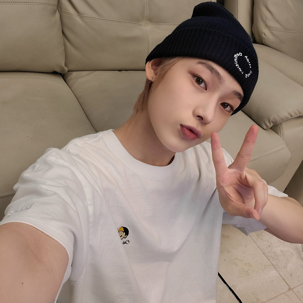 hi, i’m angy! not new to stan twt looking for FILO moots #kpoptwt #stantwt

° she/her
° fearnot, once, blink, dive, engene, carat, any fandom will do just be an interactive moot!
° ults: blackpink &amp; enhypen !! 

♡/↺ are highly appreciated