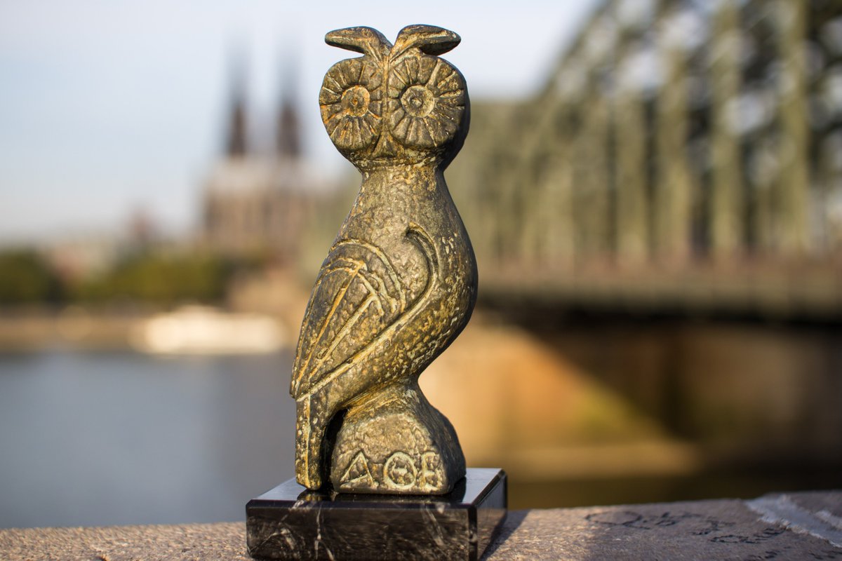 Wiki_Con's tweet photo. Was haben ein Schiff, die #WikiEule und der MediaPark in #Köln gemeinsam? Sie alle sind mit der #WikiCon14 verbunden. 230 Teilnehmende sprachen in der Domstadt u. a. über technische Weiterentwicklung und feierten die erste Verleihung des Preises WikiEule.
https://t.co/xI4xHZozSL https://t.co/Fx2T0vkS2d