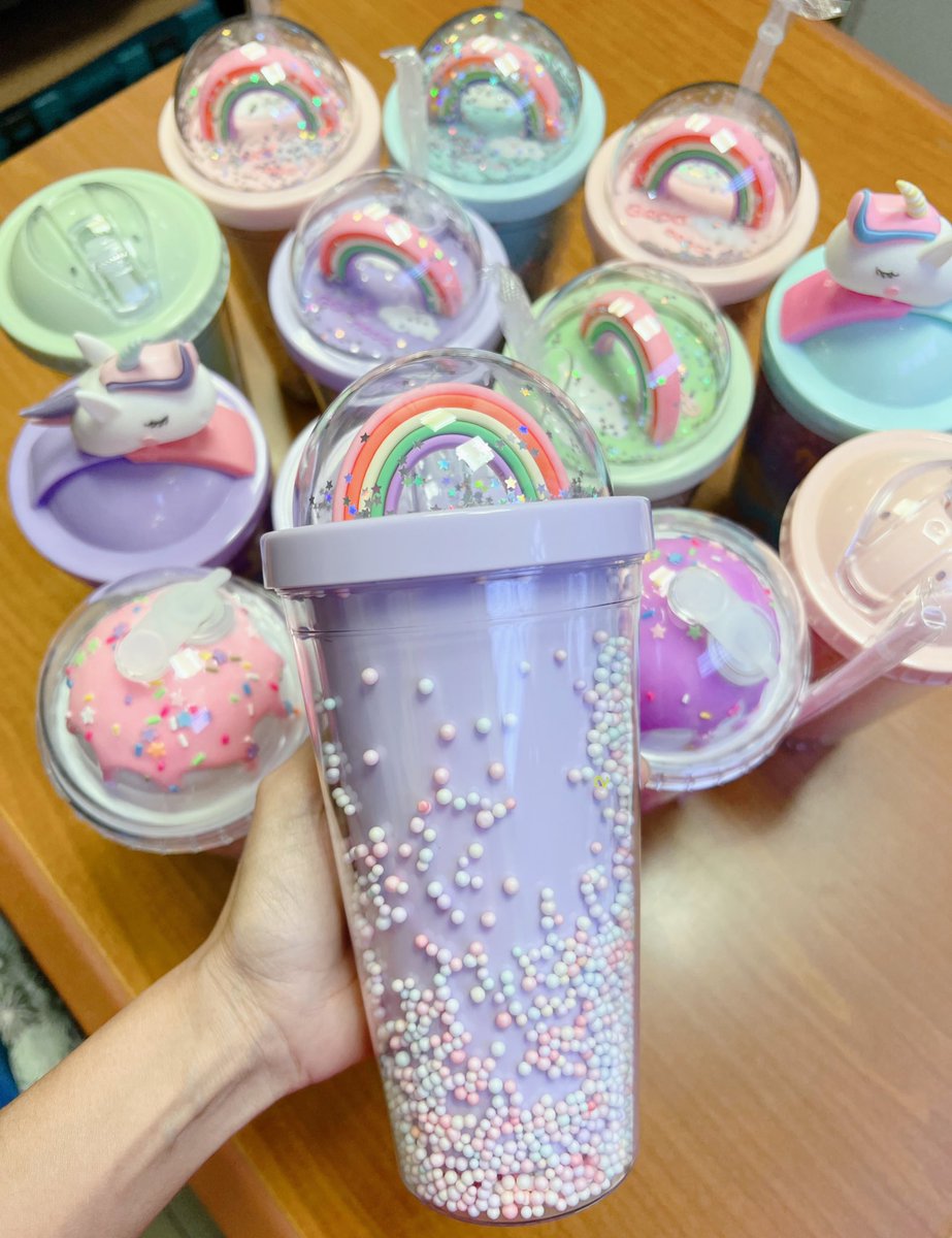 lalalolss's tweet photo. My 6 y/o participated in Jualan Amal at school, she bought these cute tumblers at RM10, and sold it at RM5.

No wonder her gerai all sold out. Never thought of that’s how charity event works. https://t.co/PK5Y9IrCg2