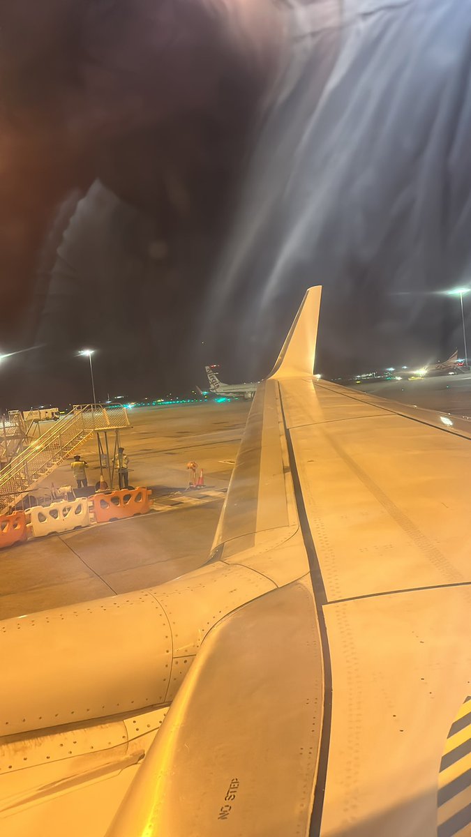 Time to jet to Sydney for some <a href="/supercars/">Supercars</a> action at Sydney with a whole bunch of the <a href="/AlphaVenturi_/">Alpha Venturi Racing</a> lads!Been too long since a meet up, and very keen to see them all again! (Hbd <a href="/Pigga00/">uknown</a>!)

Flying <a href="/VirginAustralia/">Virgin Australia</a> VA885 for all you plane nerds out there….