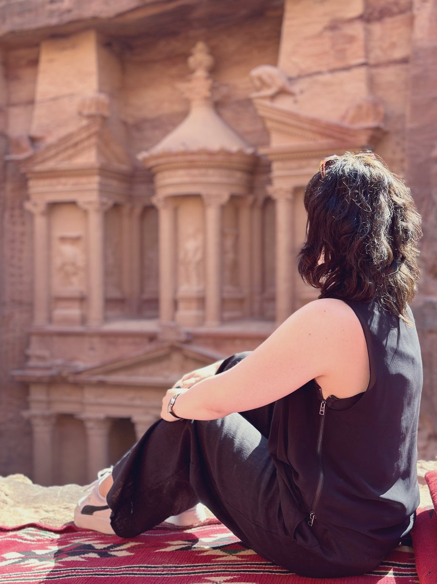 As spectacular as every part of #Petra is, I’m almost equally fascinated with the #InformalEconomy happening around it; the industrious people becoming very skilled cinematographers, vendors of mysticism, marketeers and hospitality experts. A typical #Instagram vs #Reality study: