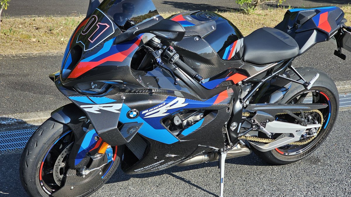 wokarider's tweet photo. BMW M1000RR Competition https://t.co/J7sGccCvpa