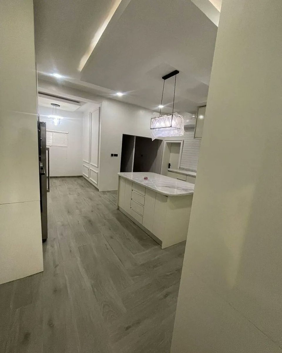 fortcubesrealty's tweet photo. A Fully Finished 5 Bedroom Detached Duplex with Boys Quarter, Elevator and Swimming Pool Available FOR SALE
Location: Guzape, Abuja
Price: N1Billion
For Inspection:
07055550475 https://t.co/pRSD0ptnf6