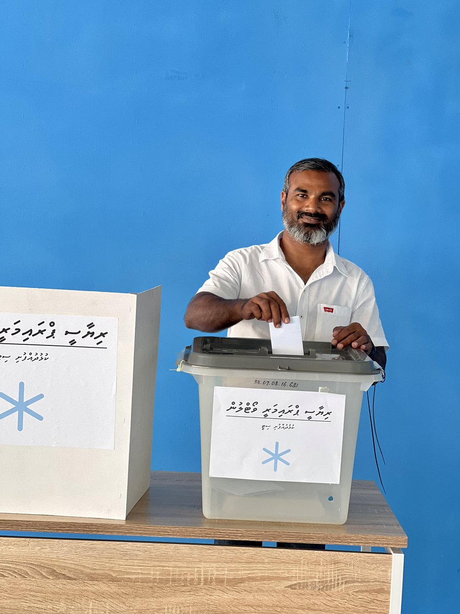 Mohamed David tweet media