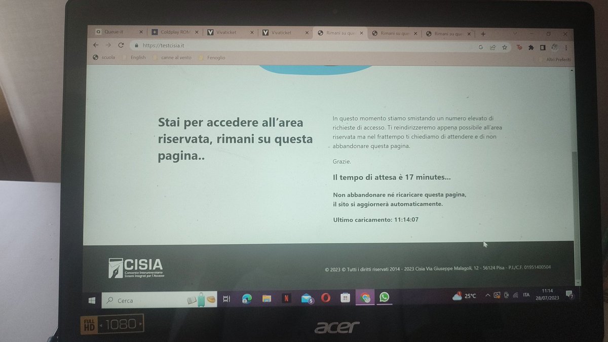 ireseveri's tweet photo. Il riassunto di una mattinata 
#ColdplayRome #cisia #tolcmed https://t.co/TcHEFeET4K