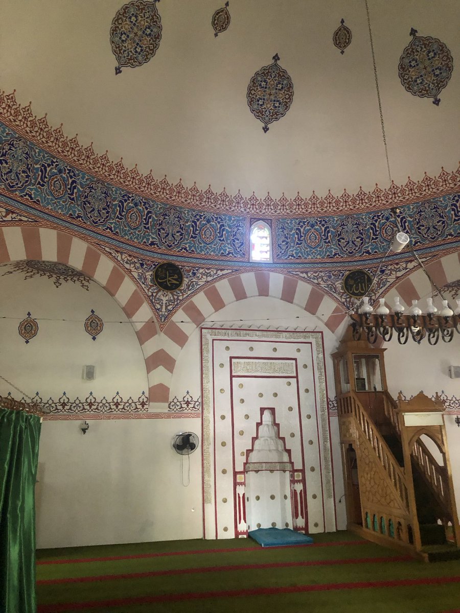 ilyasGkhan1's tweet photo. Hasan Dede Camii kare plan üzerine inşa edilmiş olup pek çok onarımdan geçmiş, 1600’li yıllarda Mimar Sinan’ın bir öğrencisi tarafından yapıldığı rivayet edilir. #Hasandede #Kırıkkale https://t.co/djydZWvfuR