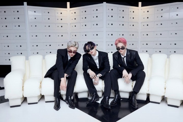 hamadasatara's tweet photo. #TREASURE MV BEHIND UPDATE by Melon

#TreasureReboot @treasuremembers https://t.co/3ncswkaK7f