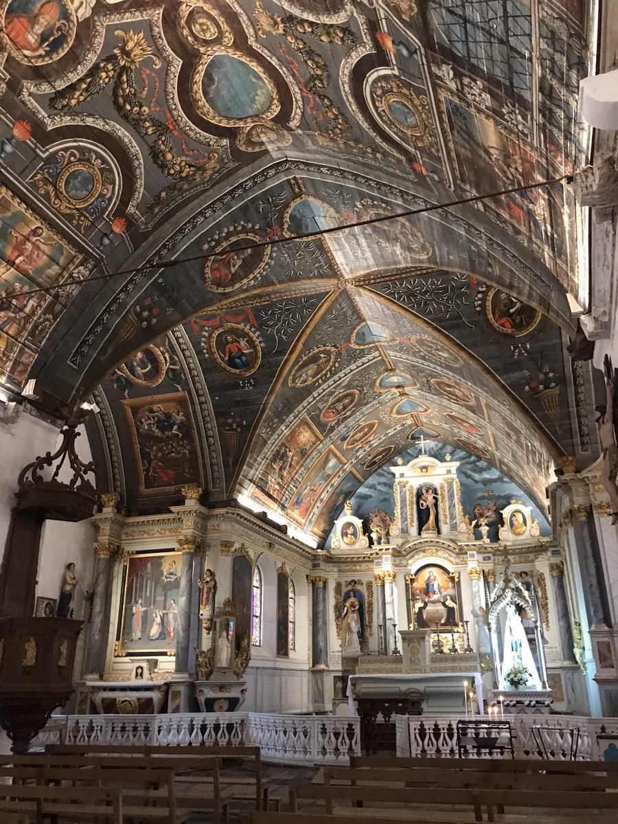 MilovanCavor's tweet photo. S’il y a une chose à faire absolument en Bretagne cet été, c’est le parcours «L’art dans les chapelles». Vous découvrirez de petits bijoux d’architecture dans la campagne autour de #Pontivy avec des décors inattendus et superbes et des œuvres d’art contemporain 🤩 https://t.co/cmYfgMsiZw