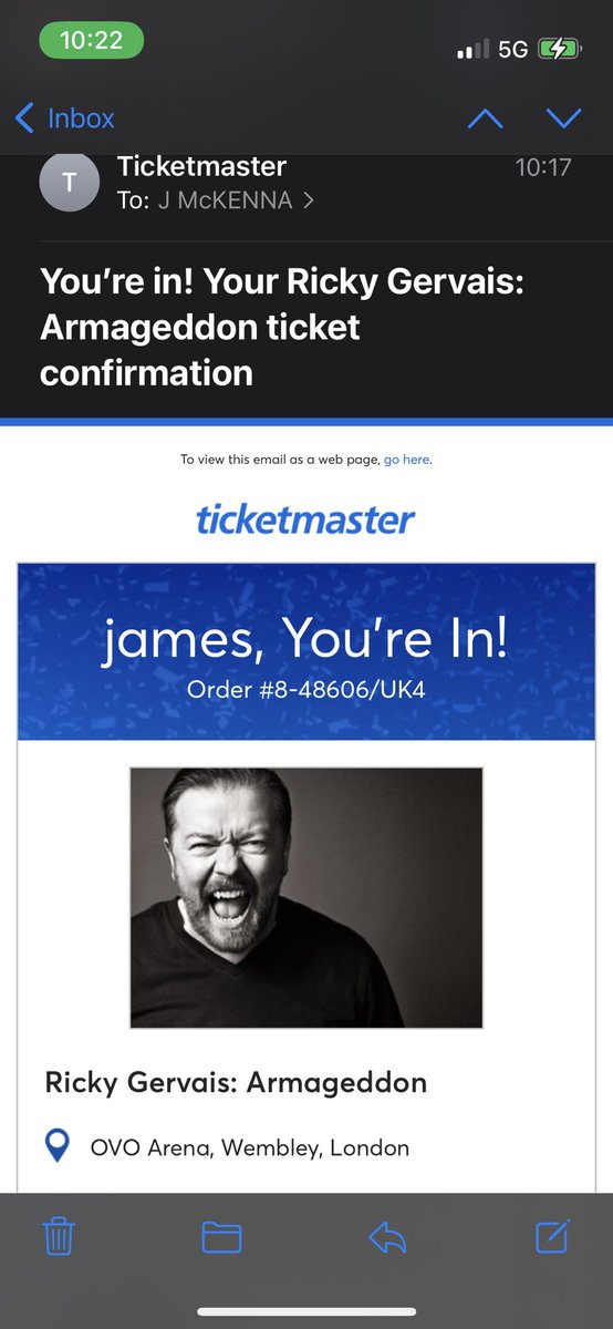 Winner winner row 4 seats @rickygervais