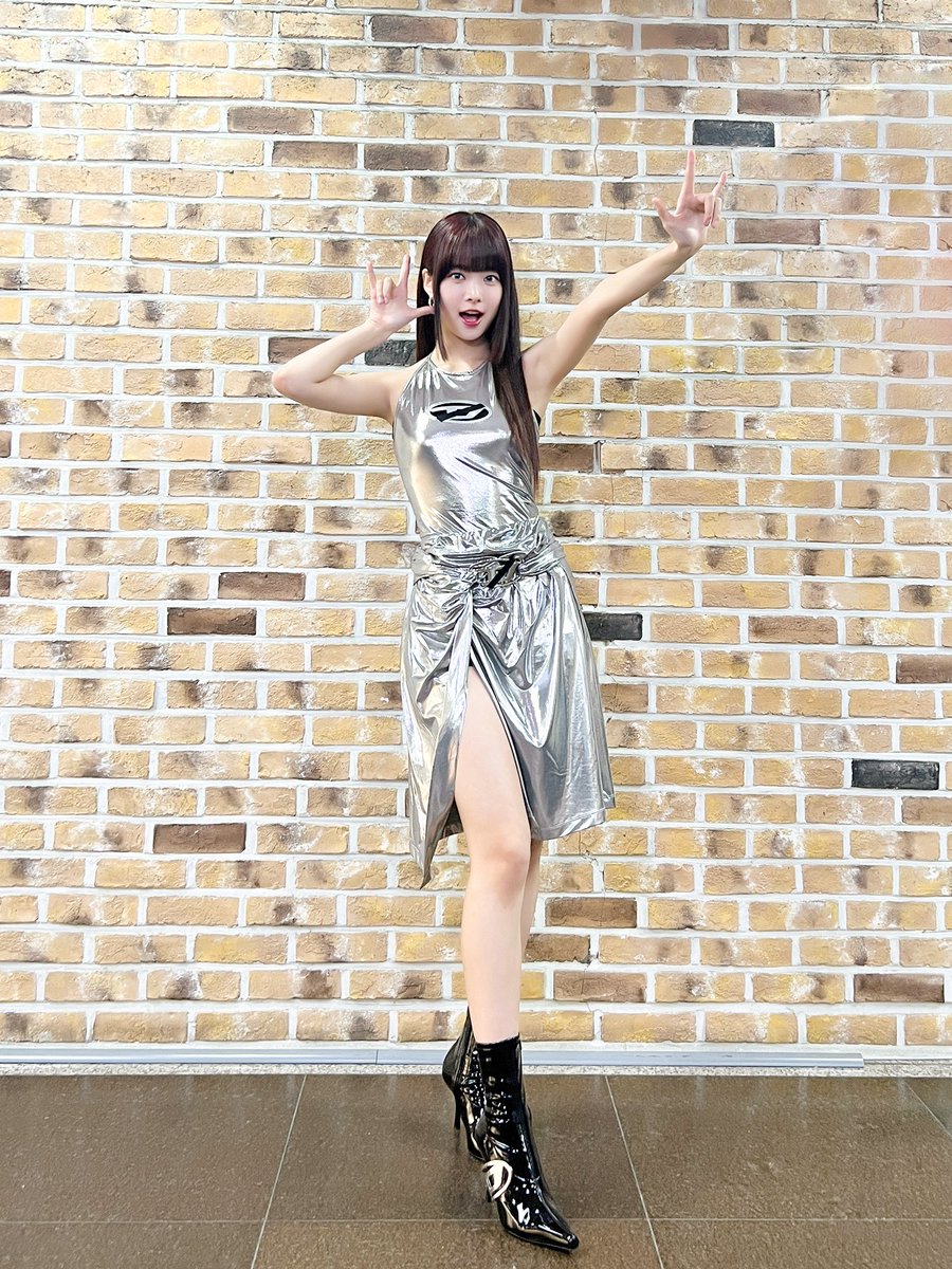 le_sserafim's tweet photo. [#오늘의르세라핌]
230728 @ 뮤직뱅크

#LE_SSERAFIM #르세라핌
#HONGEUNCHAE #홍은채 https://t.co/OedWSRRfkF