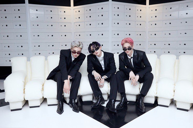 YiiCabj79's tweet photo. Felicidades a treasure por tener al hyunhayo, la mejor rap line de la 4ta generación 🔥🔥♥️

TREASURE REBOOT COMPLETE
#TREASURE_BONABONA_Out_Now
#트레저_정규2집_보나보나_컴백
#TREASURE    #트레저
@treasuremembers https://t.co/Td194fT1Fr