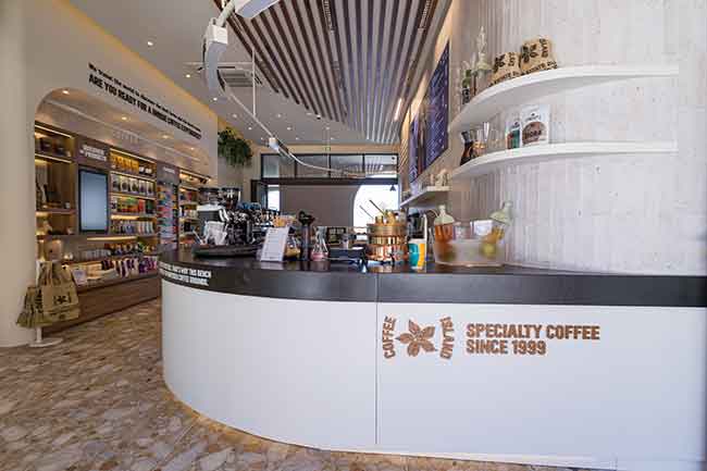 franchiseGR's tweet photo. Το Brews &amp; Bakes by Coffee Island, το πρώτο concept store της εταιρείας, ανοίγει τις πόρτες του στη Navarino Agora https://t.co/spLL3uPrjn https://t.co/TbcgoBTn1H