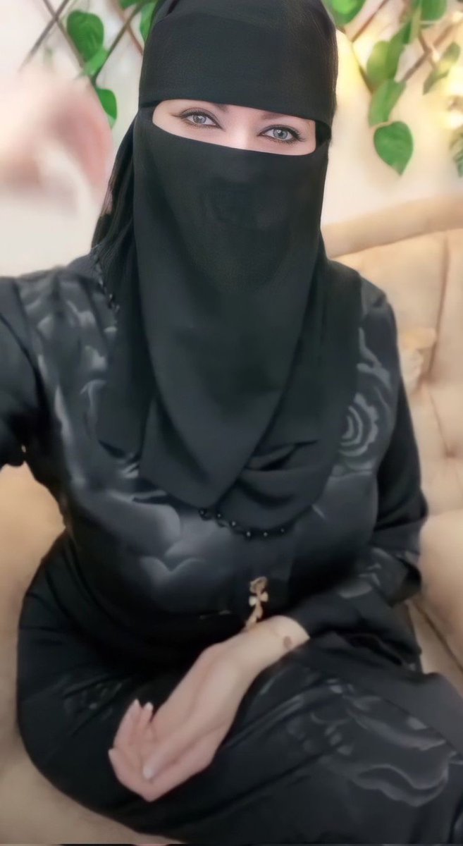 دكتوره لمياء اخصائيه نساء وتوليد اللي عنده أو عندها مشكله تيجي خاص