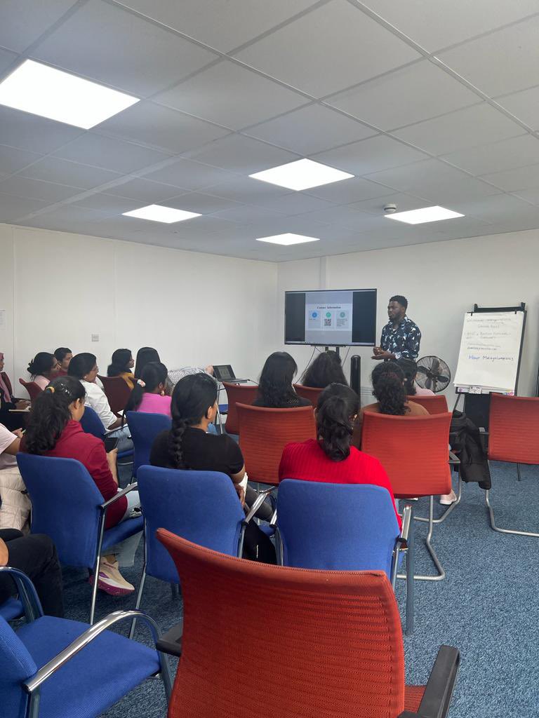 Emmanuel Kesse, OUH BAME Staff Network Lead for Health and Wellbeing speaking at the International Educated Nurses OUH bridging programme this morning <a href="/OUHospitals/">OUH</a> <a href="/AnnySykes7/">Anny Sykes</a>