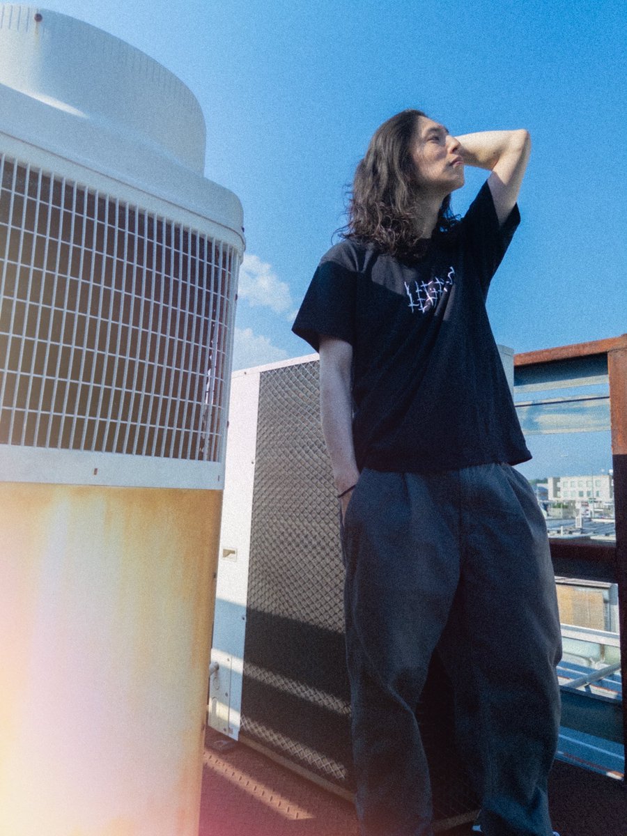 LEGECKO_nara's tweet photo. 本日より発売。

LOSTAGE五味岳久氏デザインの新大文字LOGO T-Shirt 

¥3500

夏にさらりと着て頂ける生地感です。

model アキタ　XL
  ヒラタ　M

写真は、ヘン君にお願いしました。

夜露死苦！！！🏍️🔥🔥
@foorang 
@LOSTAGE https://t.co/4xvy22dRka