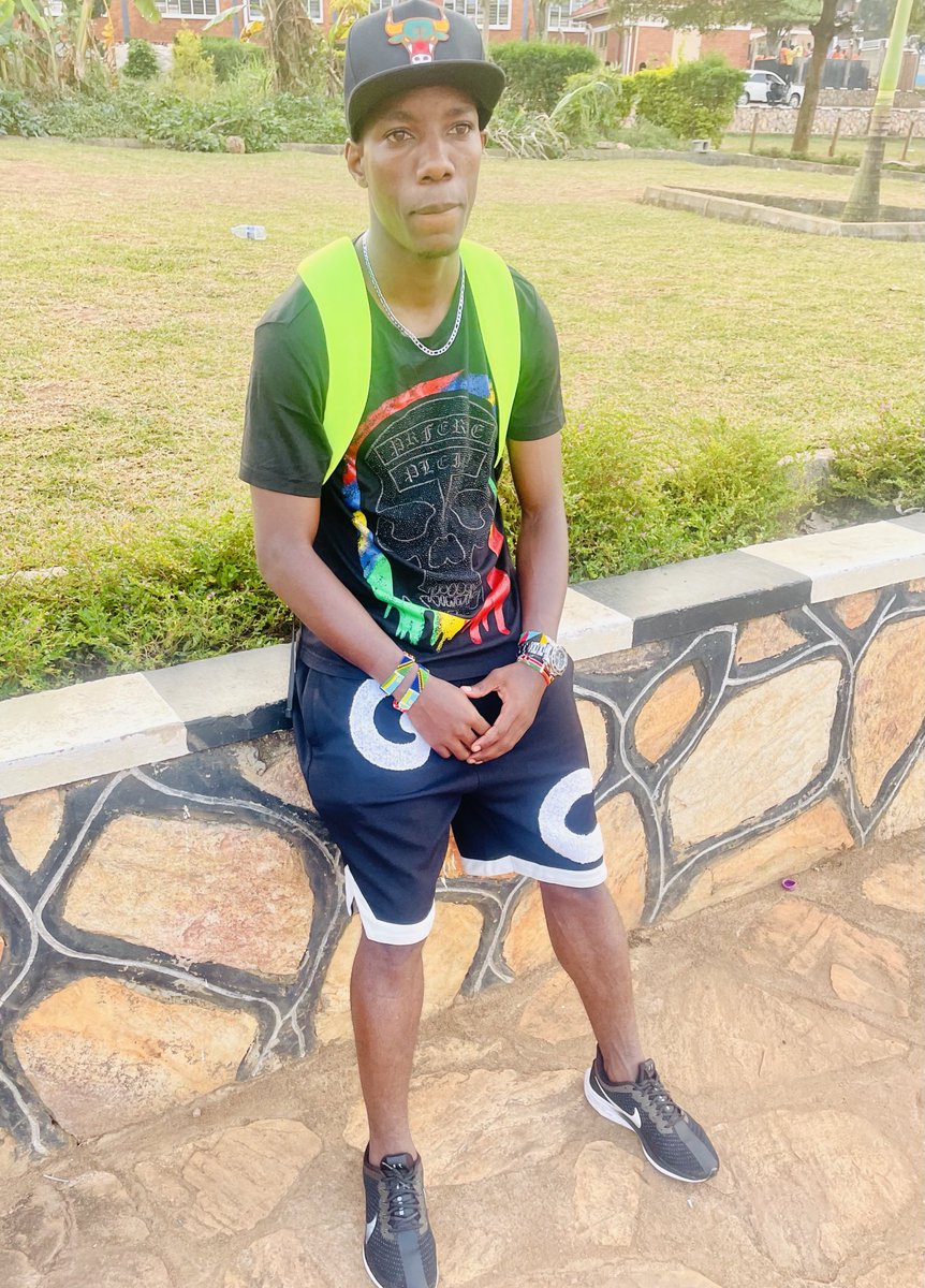 AllanKayiwa17's tweet photo. As it’s Friday.before you think about weekend.first think about you future#Godfirst🙏🏿 still #AK17✌🏻&amp;❤️ https://t.co/AZIpWQ8SMR