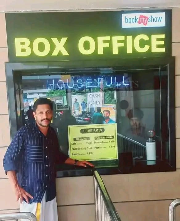 U4Cinema's tweet photo. Good Opening For #Dileep 's #VoiceOfSathyanathan..👏🏻🔥
Reported HOUSEFULL Shows..Good Bookings For Upcoming Shows..👍🏻
JANAPRIYA NAYAKAN Is Back 😎🔥

#VOS https://t.co/VJ7NmCj1nV