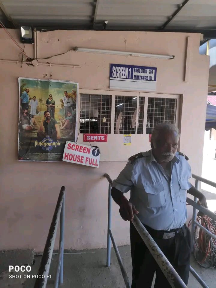 U4Cinema's tweet photo. Good Opening For #Dileep 's #VoiceOfSathyanathan..👏🏻🔥
Reported HOUSEFULL Shows..Good Bookings For Upcoming Shows..👍🏻
JANAPRIYA NAYAKAN Is Back 😎🔥

#VOS https://t.co/VJ7NmCj1nV
