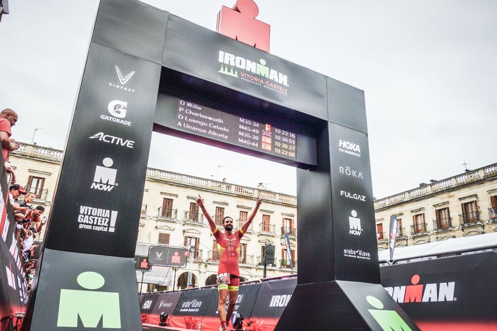 AyuntaCamas's tweet photo. 💪Estos tres cameros volvieron a dejar el listón muy alto tras completar el IRONMAN de Vitoria
▶️José Manuel Martínez Ibáñez
▶️David Luengo Calado
▶️Sergio Fernández Martínez

El nombre de Camas sigue copando las primeras planas en los eventos deportivos.

#JuntxsConstruimosCamas https://t.co/aGPfBbFBD7