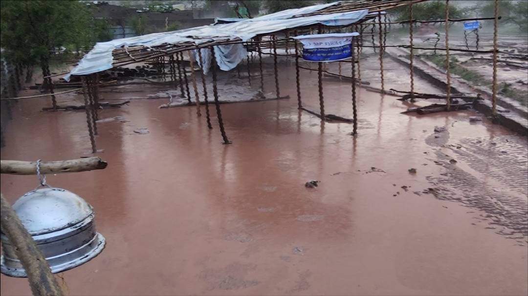 BrhaneNe's tweet photo. Amid rising death by starvation @USAID sees no definite timeline for 🇪🇹 food aid resumption

The Emohoy Tsega Charity Organization in Aby Adi town in Tigray assisting displaced civilians who are flocking to the organization in large numbers due to Z suspension of humanitarian aid https://t.co/3Imv9Sxux1