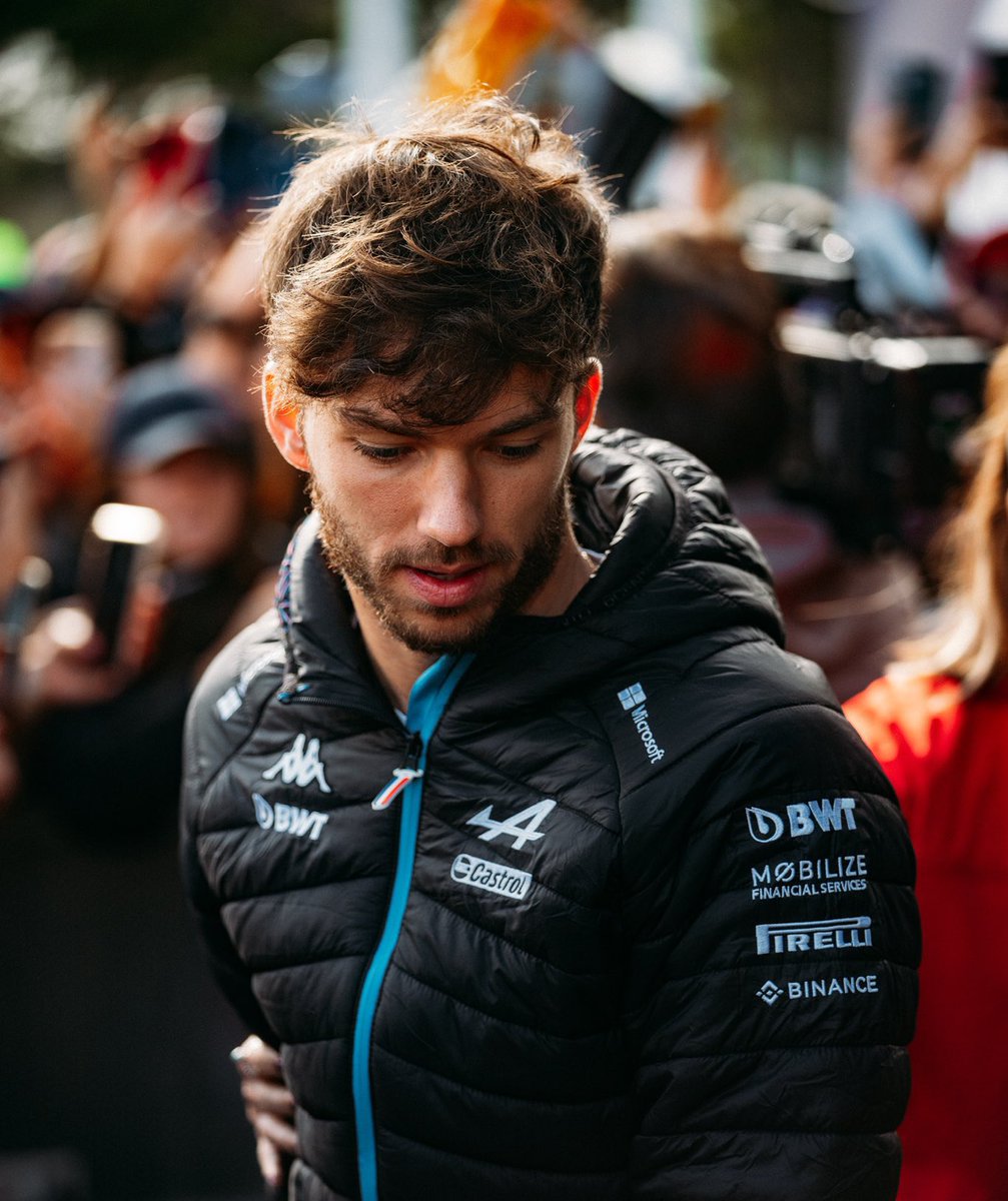formuleo_'s tweet photo. 🚨 Esteban Ocon and Pierre Gasly are now the only two employees left at Alpine F1 team. “We will just hope and pray. Luckily we had a flat tire on a road car once so we should be able to make the pit stops.”, says the French duo. https://t.co/KizRapBICu