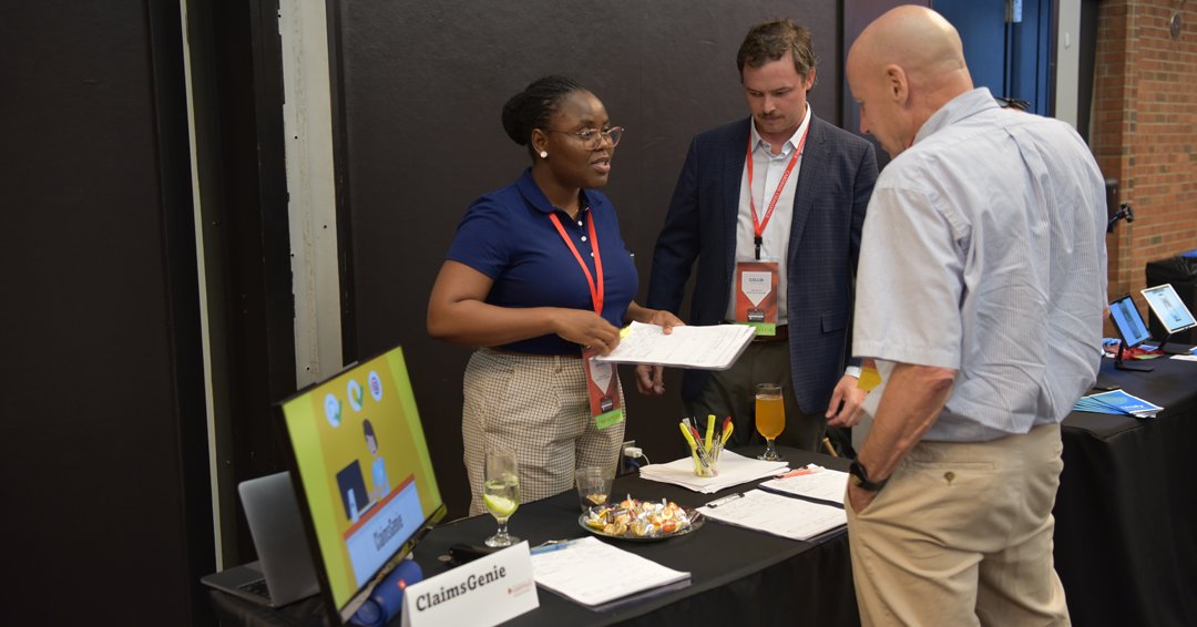 UofLBiz's tweet image. The 2023 Cardinal Challenge continues this morning at UofL&apos;s ShelbyHurst campus, with six teams pitching innovative entrepreneurial concepts for a chance at a home run: earning funding toward the launch of their business!

#UofL #GoCards #CardChallenge #MBA #Entrepreneurship